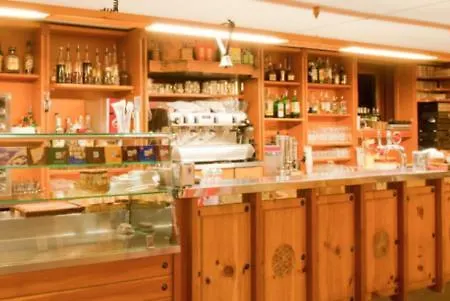 Affittacamere Scalvino 住宿加早餐酒店 *