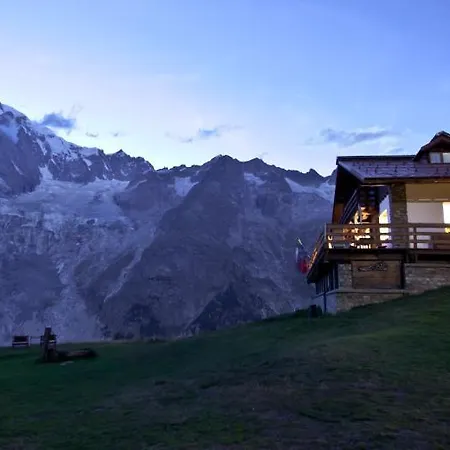 Affittacamere Scalvino Bed & Breakfast *